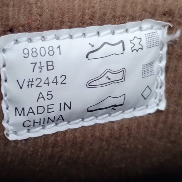 LANDS' END Tan SUEDE Feel ANKLE BOOTS  Sz 7.5B - Picture 8 of 8